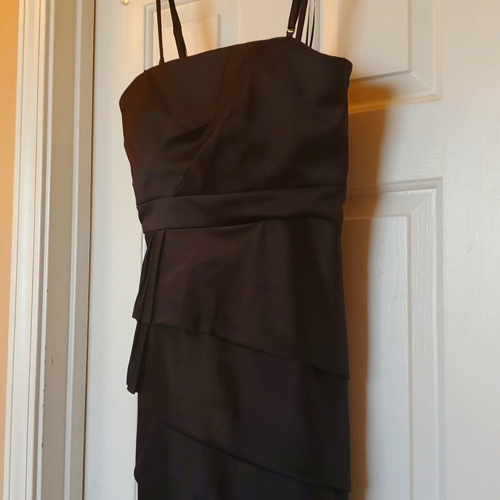 ๐บ3 For $10 JS Collections Cocktail Dress - Picture 3 of 16